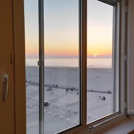 Berck: Front De Mer Avec Vue Sur La Plage Esterno foto