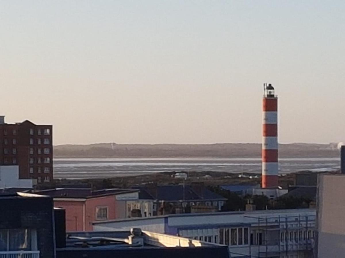 Berck: Front De Avec Vue Sur La * Berck